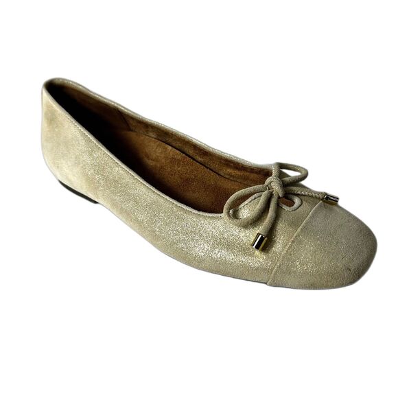 Vionic Women's Klara Champagne Metallic Shimmer Gold Ballet Flat Size 9M - Picture 2 of 11
